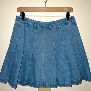 Forever21 Pleated denim skirt